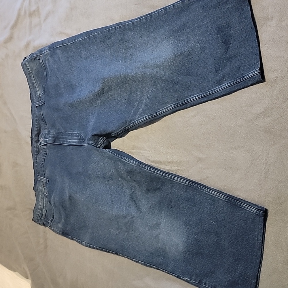 Levi's 559 jeans mens size 52. 2 pair!